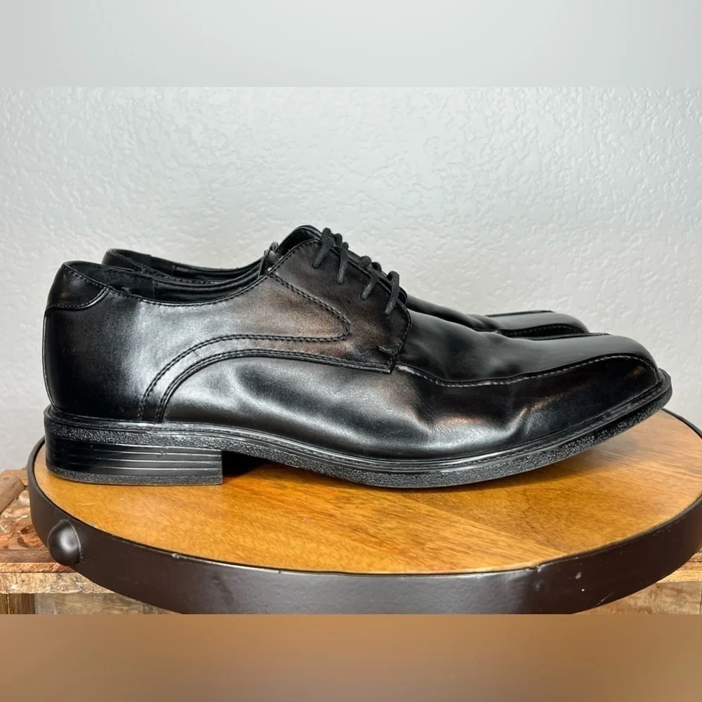 393. LIKE NEW Croft & Barrow® Men's Oxford Shoes 11